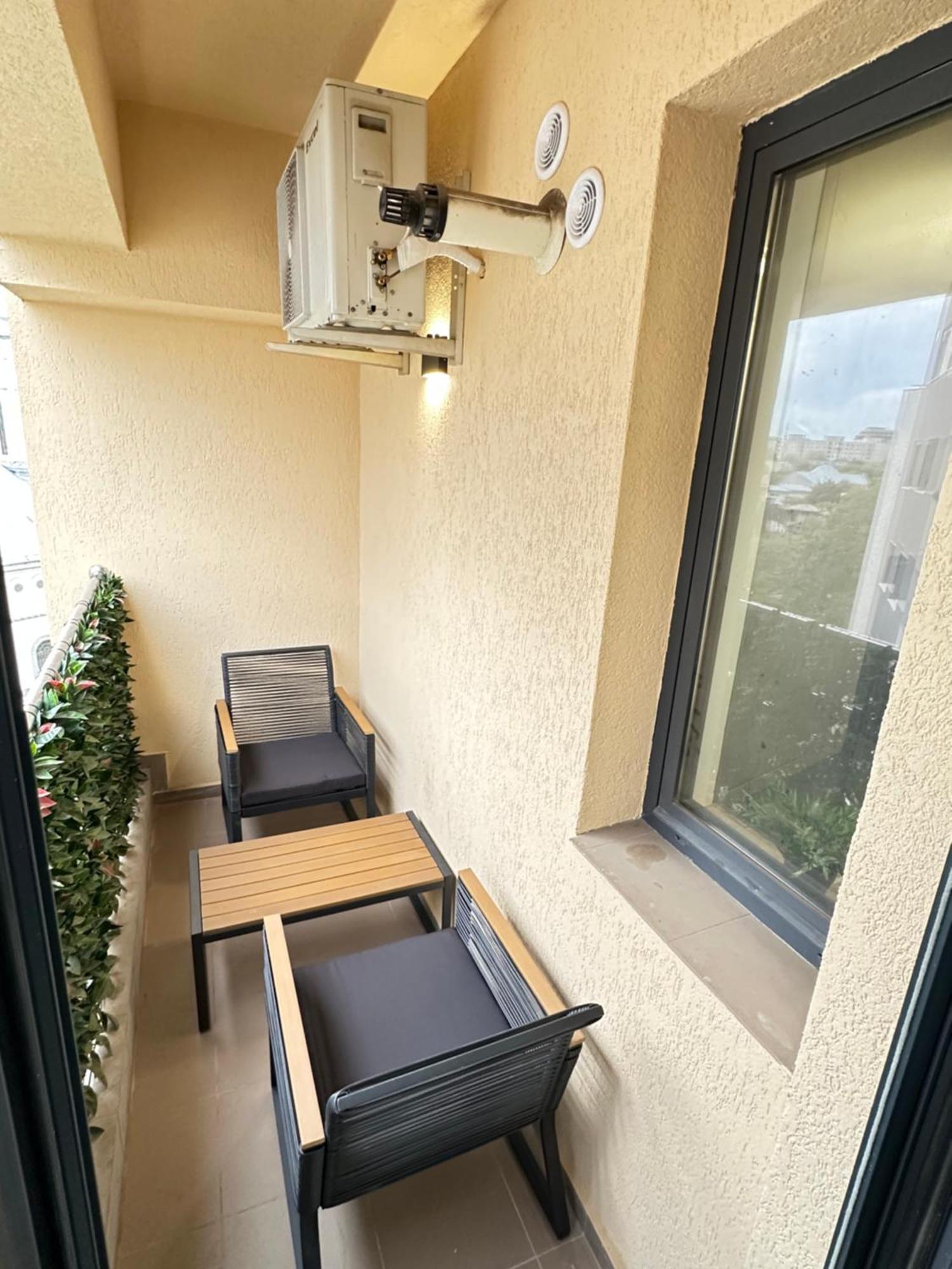Appartamento Centru Unirii Luxury Vip Palmier Apartament 2 Cu Terasa Exterioara Amenajata ! Parcare Subterana Privata Climatizata Si Supravegheata Video Dar Doar Cu Rezervare In Limita Locurilor Disponibile !proprietate In Regim Hoteliep - Nu Are Bucatarie