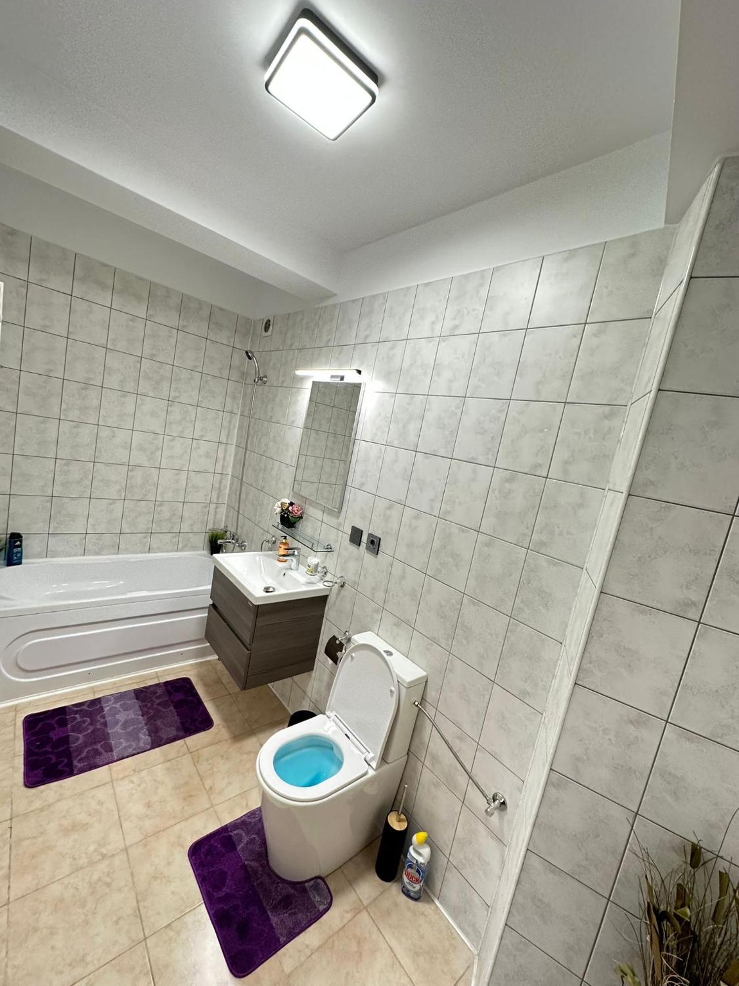 Appartamento Centru Unirii Luxury Vip Palmier Apartament 2 Cu Terasa Exterioara Amenajata ! Parcare Subterana Privata Climatizata Si Supravegheata Video Dar Doar Cu Rezervare In Limita Locurilor Disponibile !proprietate In Regim Hoteliep - Nu Are Bucatarie *